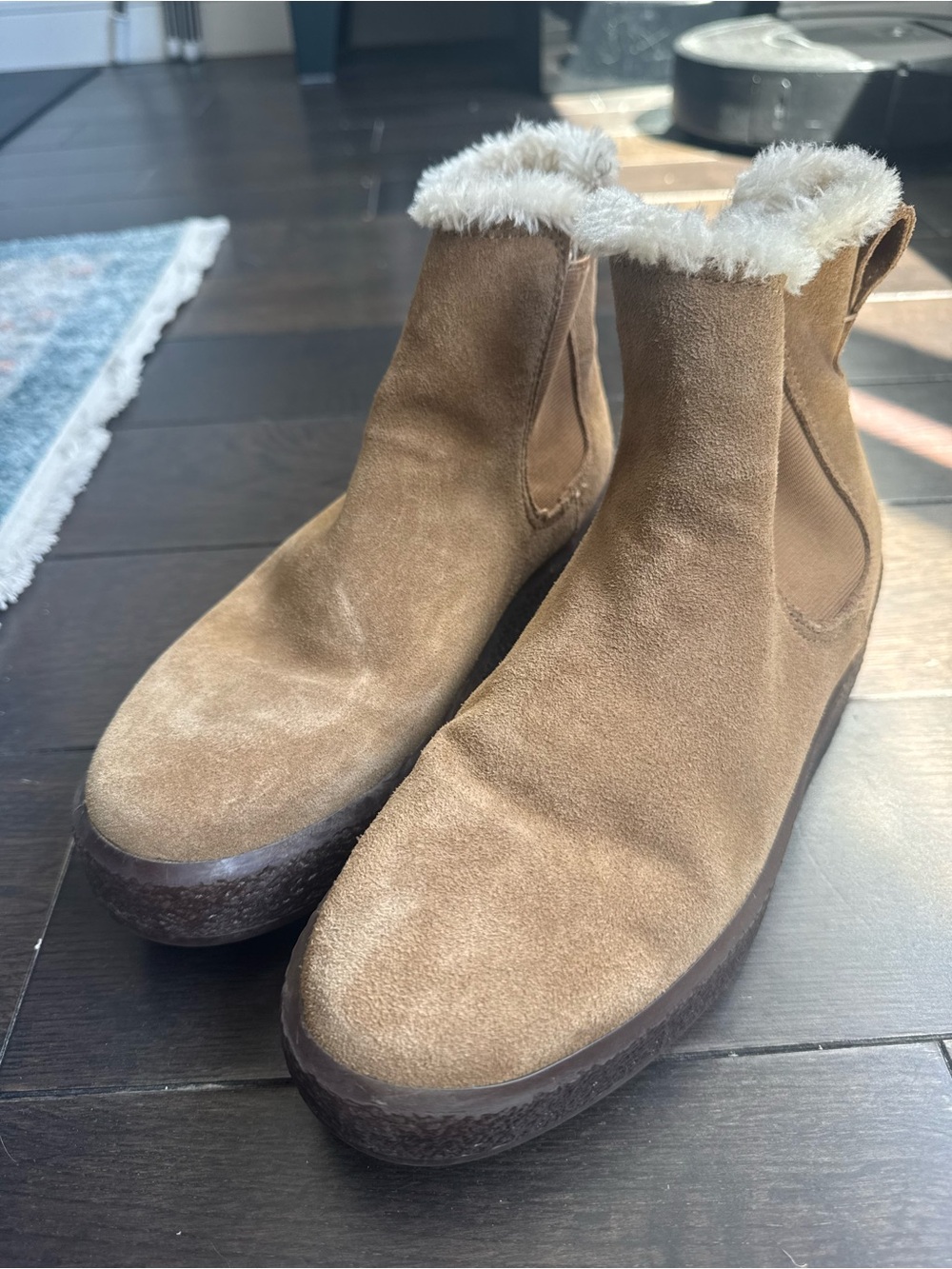Madewell Tan Suede Fur Lined Chelsea Booties